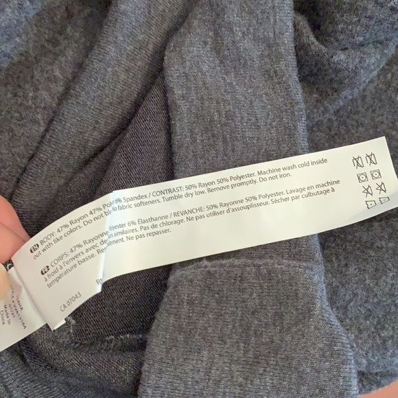 𝅺wildfox Gray Over the Rainbow BBJ Sweatshirt XS - Picture 8 of 9